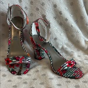 Worthington Floral heels